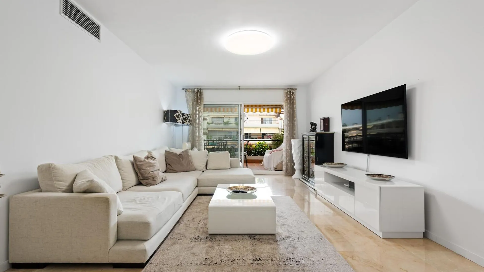 아파트 Apartamento Familiar Guadalmina 마르베야 스페인
